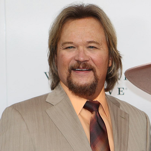 biography Travis Tritt